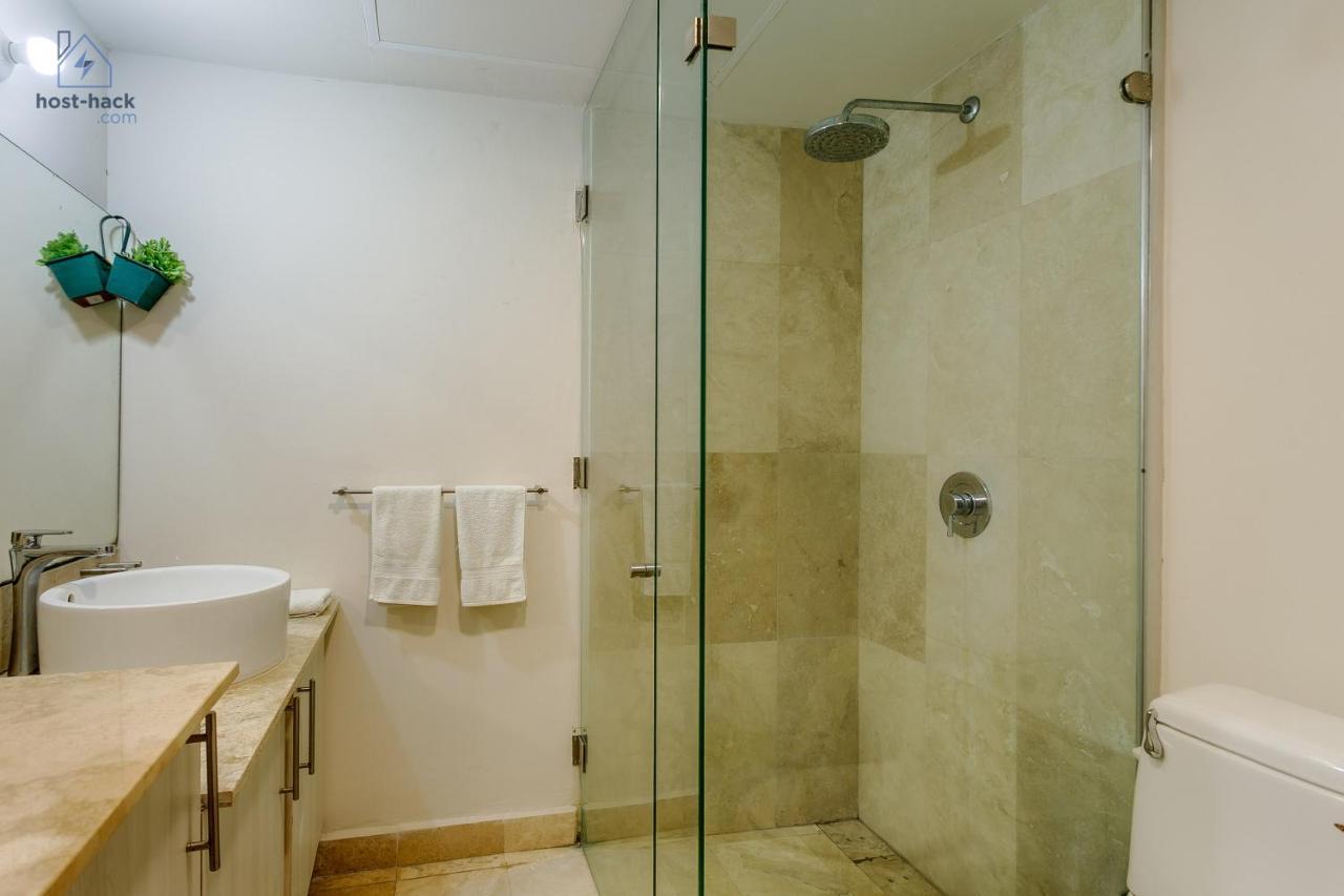 Aptartment With Patio, Rooftop & Pool Close To The - Danzamar 2 *
